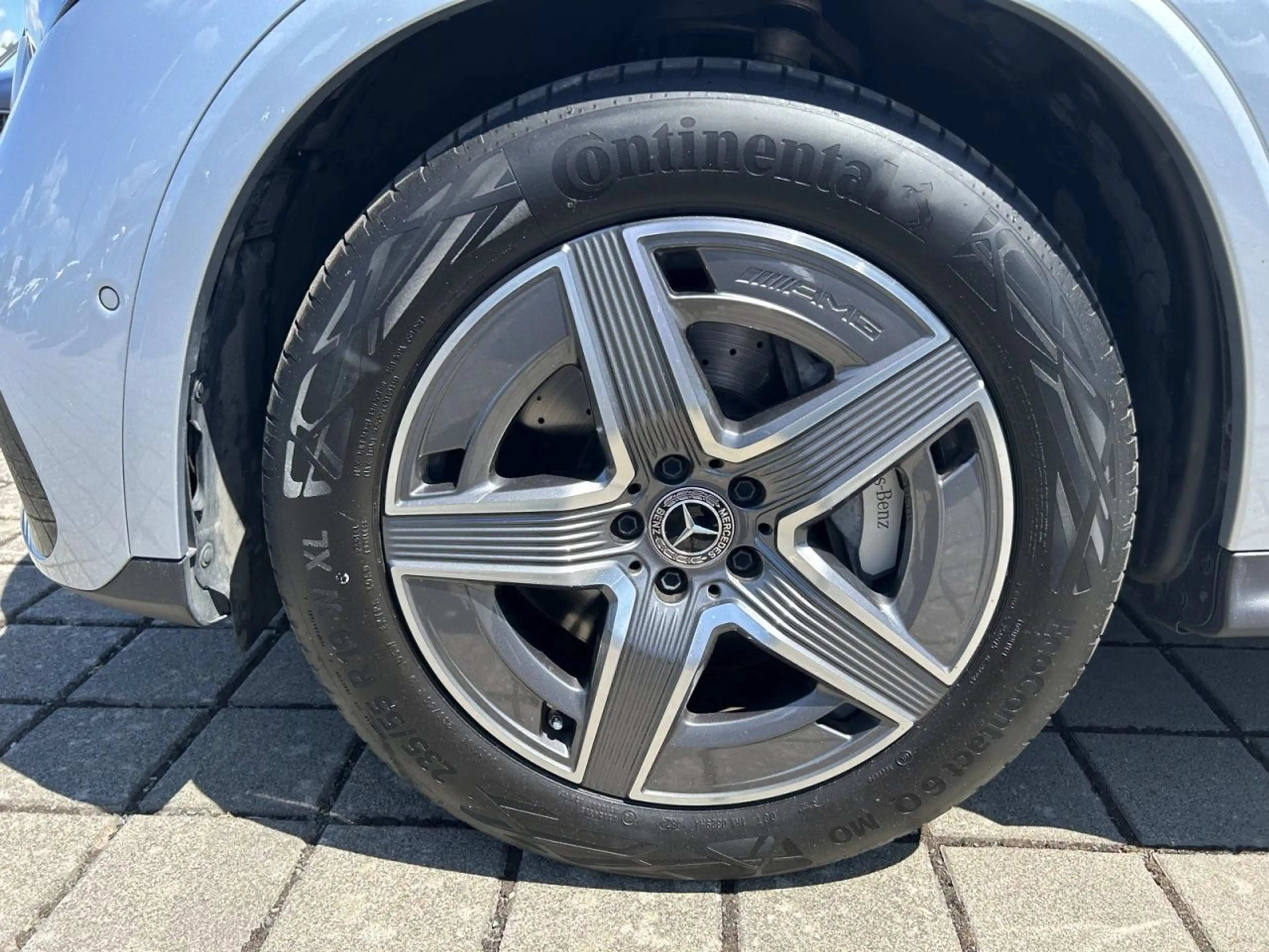 Mercedes-Benz GLC 200 4M AMG+DIGI LIGHT+MEMORY+TOTW+AMBIENTE — photo 11