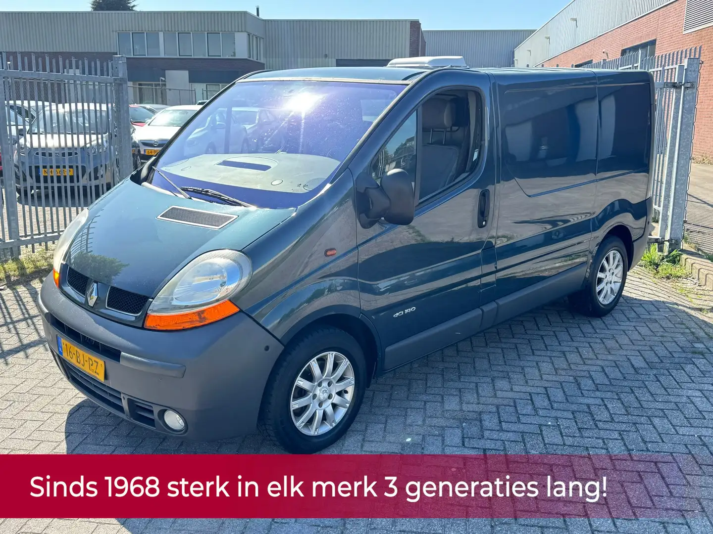 Renault Trafic 2.5 dCi L1H1 NL BUS NAP! Airco l Navigatie l TREKH - 1