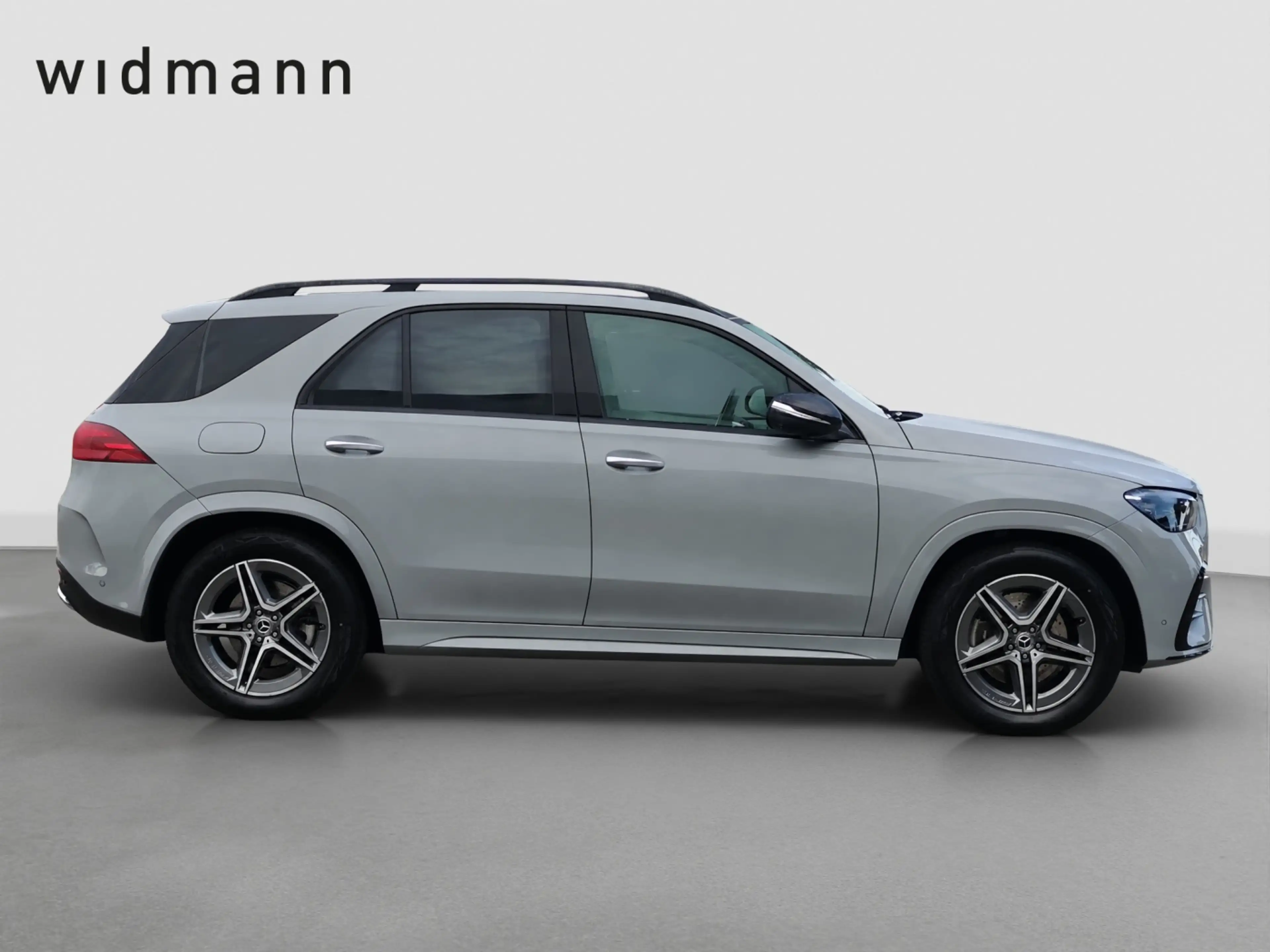 Mercedes-Benz GLE 300 d 4M AMG Line Advanced Plus*AHK*Panorama — photo 6