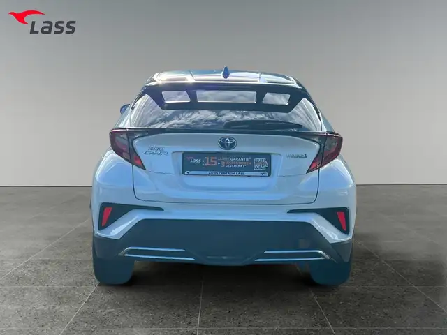 Toyota C-HR view 5