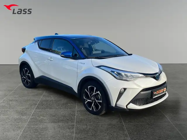Toyota C-HR view 8