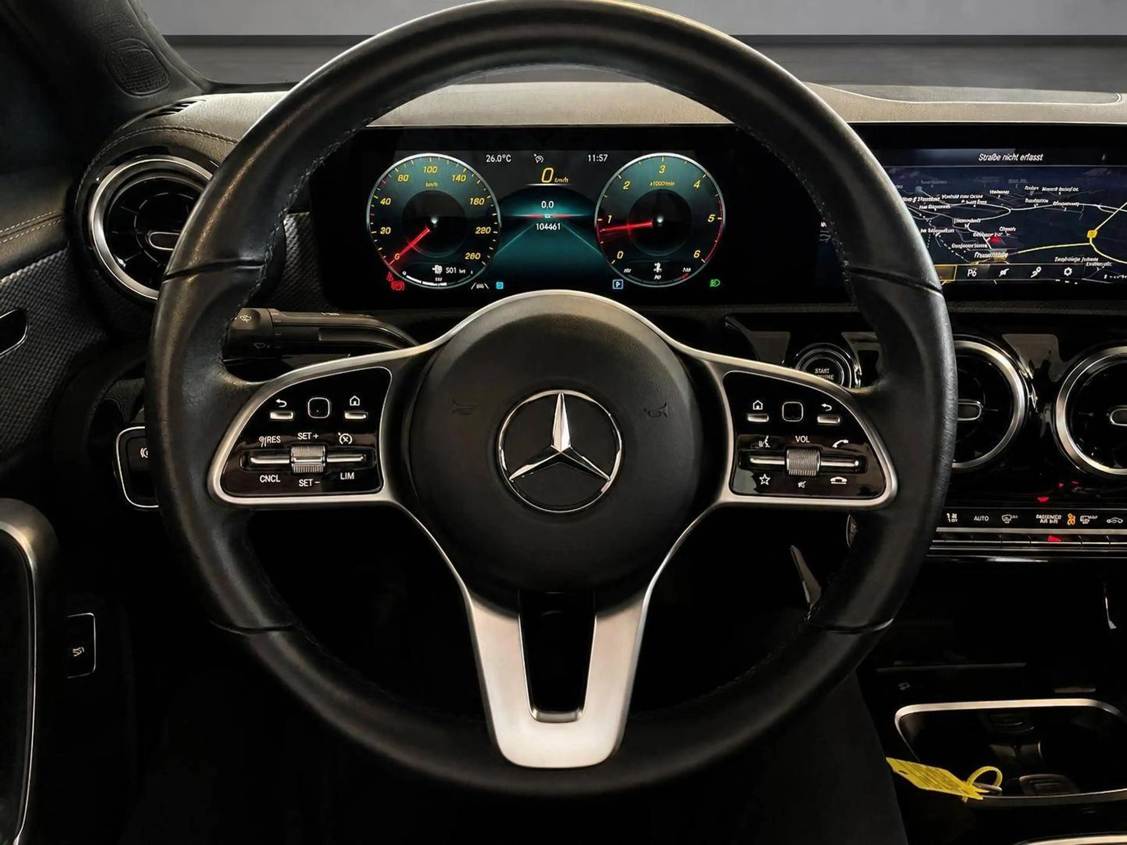 Mercedes-Benz CLA 180 CLA 180 d*Navi*DAB Radio* — photo 15