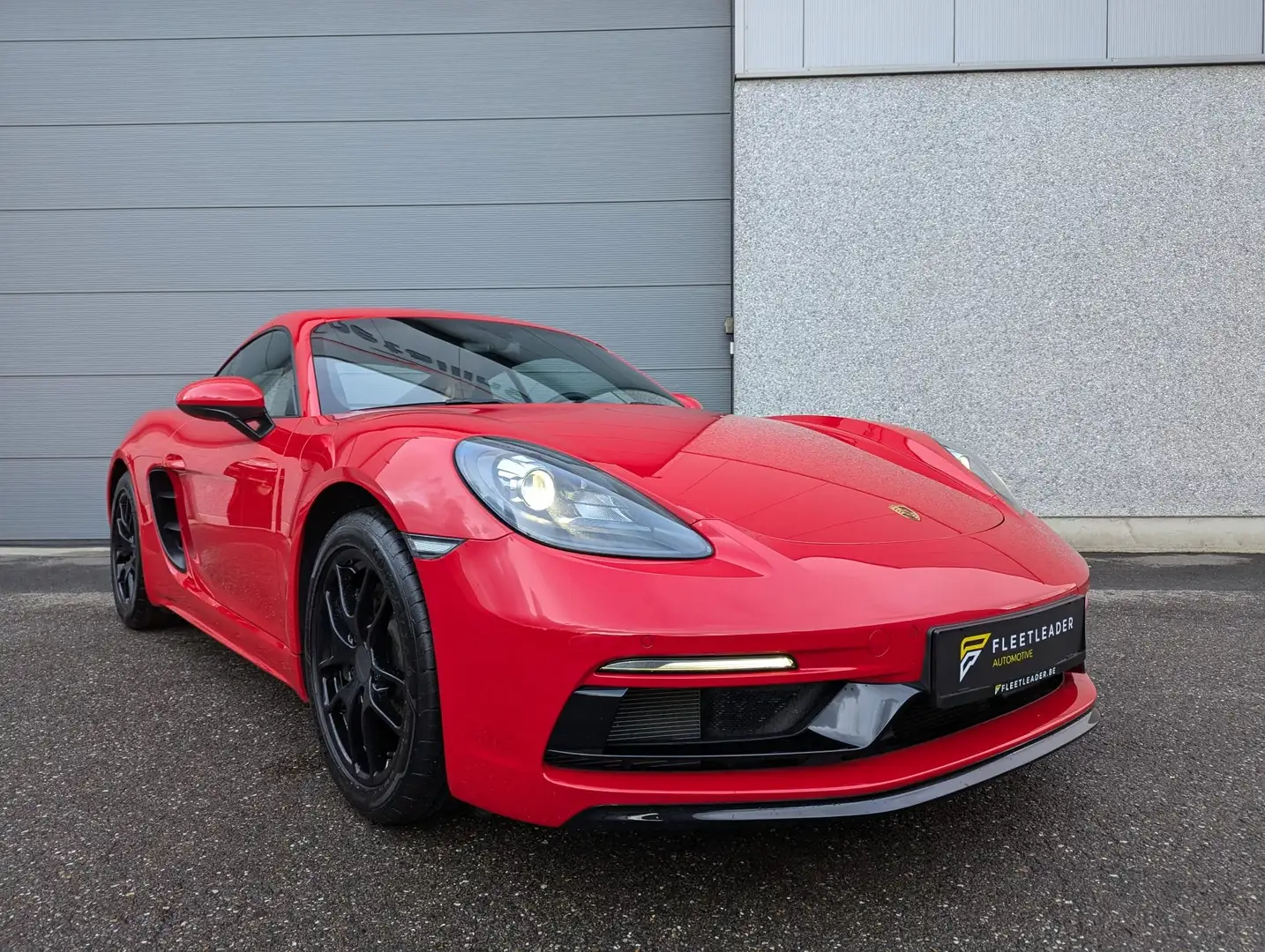 Porsche Cayman 718 Cayman Červená - 1