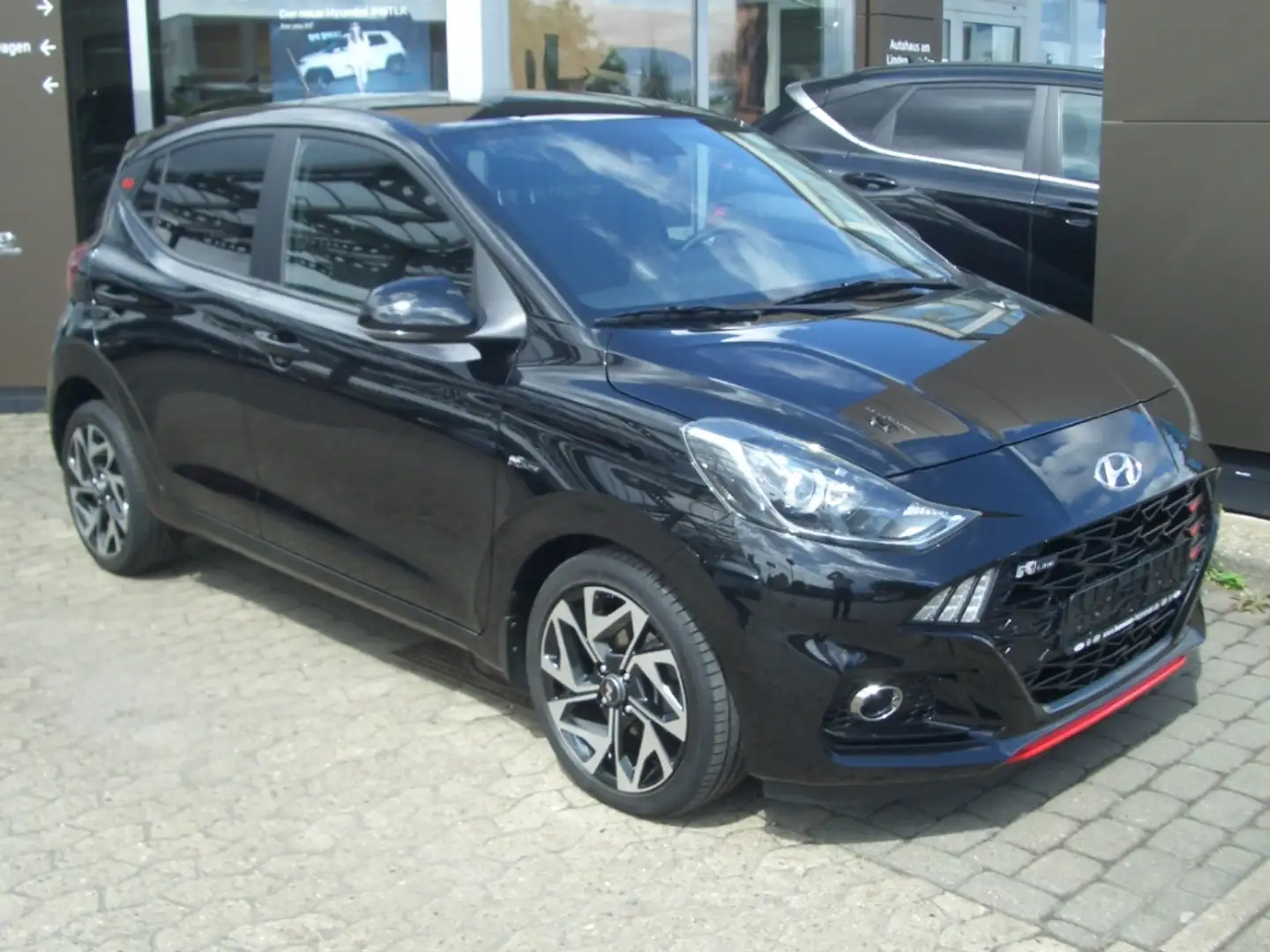 Hyundai i10 1.0 Turbo MJ23 N-Line Navi-System, Winterräder-Top crna - 1