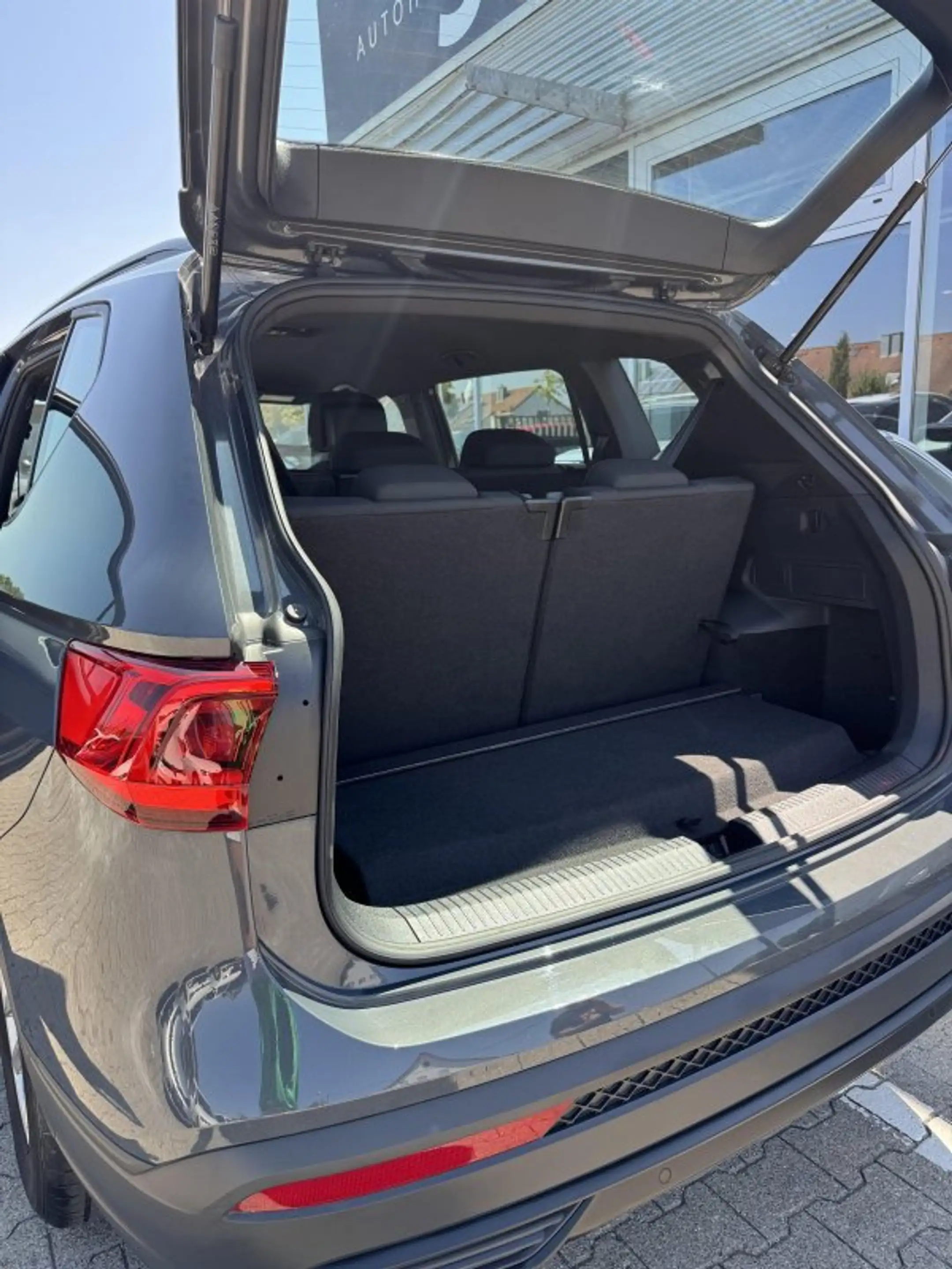 SEAT Tarraco 2.0 TDI Style 7-Sitze DSG Navi ACC LED ALU Climatr — photo 14