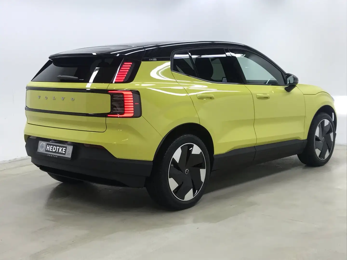 Volvo EX30 Extended Range Plus 19"+WINTER-PAKET Geel - 2