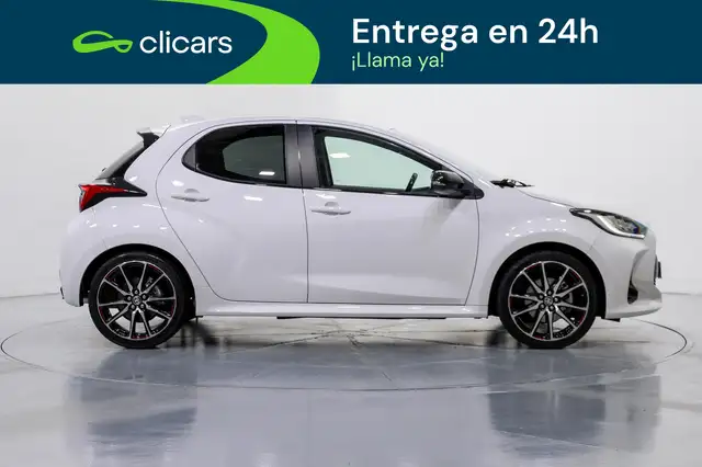 Toyota Yaris view 6