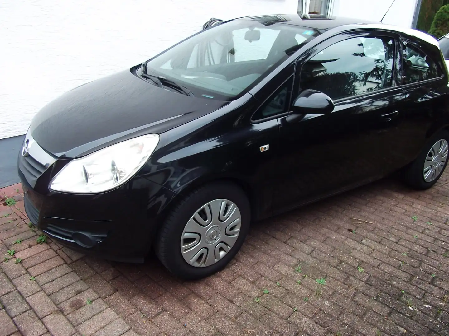 Opel Corsa Corsa  3-Türer 1.2 16V Edition TÜV neu Schwarz - 1