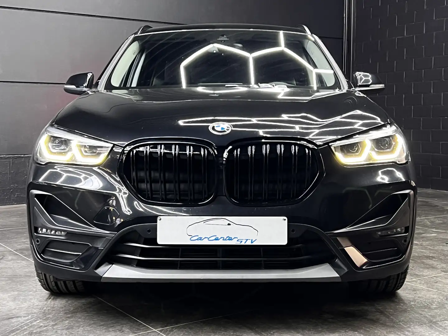 BMW X1 xDrive25e Hybride / All Black / FULL option / Noir - 2