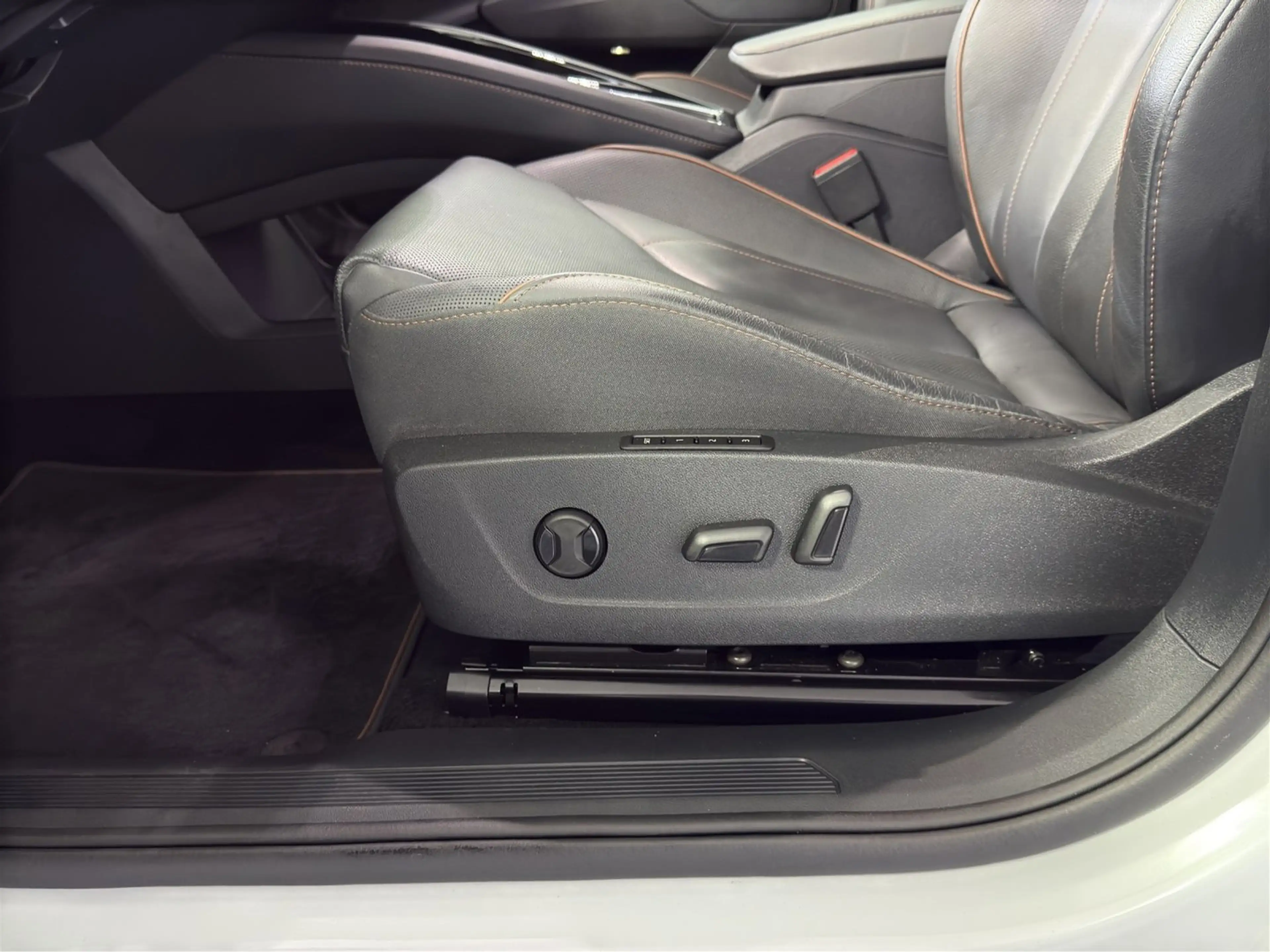 Skoda Enyaq Coupé 80x — photo 13