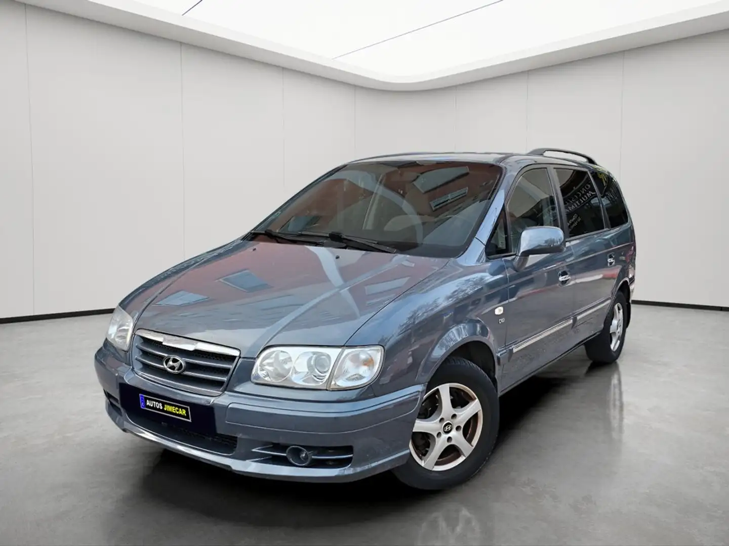 Hyundai Trajet 2.0 CRDi GLS Gris - 1