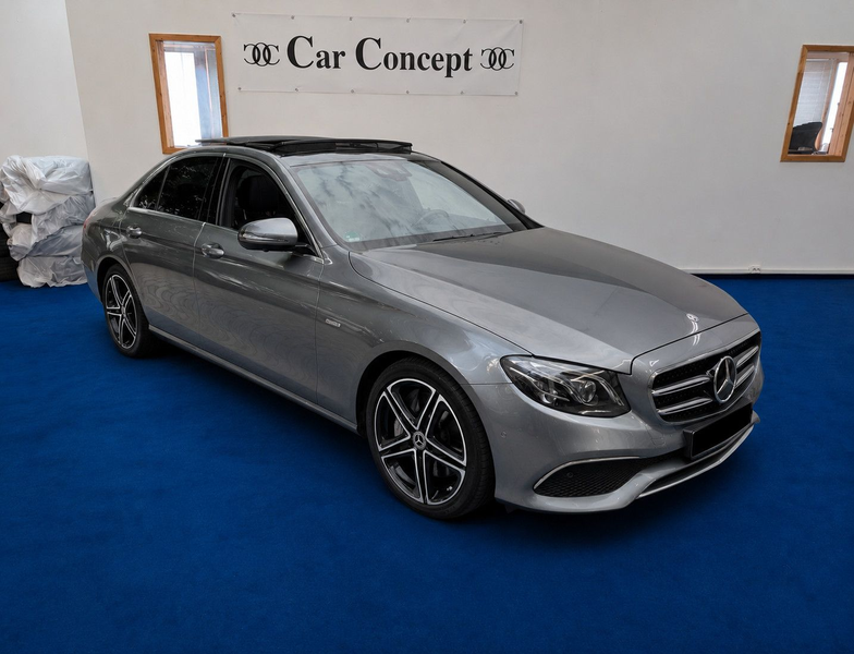 Mercedes-Benz E 400 d 4MATIC Autom. Pano Massage TV Voll — photo 4