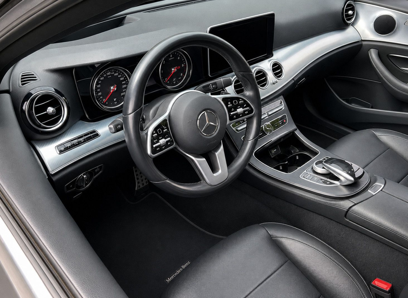 Mercedes-Benz E 400 d 4MATIC Autom. Pano Massage TV Voll — photo 6