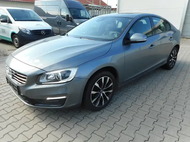 Volvo S60 Linje Svart Leder AHK werkstattgepflegt