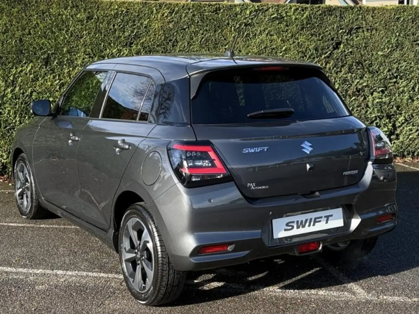 Suzuki Swift 1.2 Hybrid 83ch Pack Auto Gris - 2