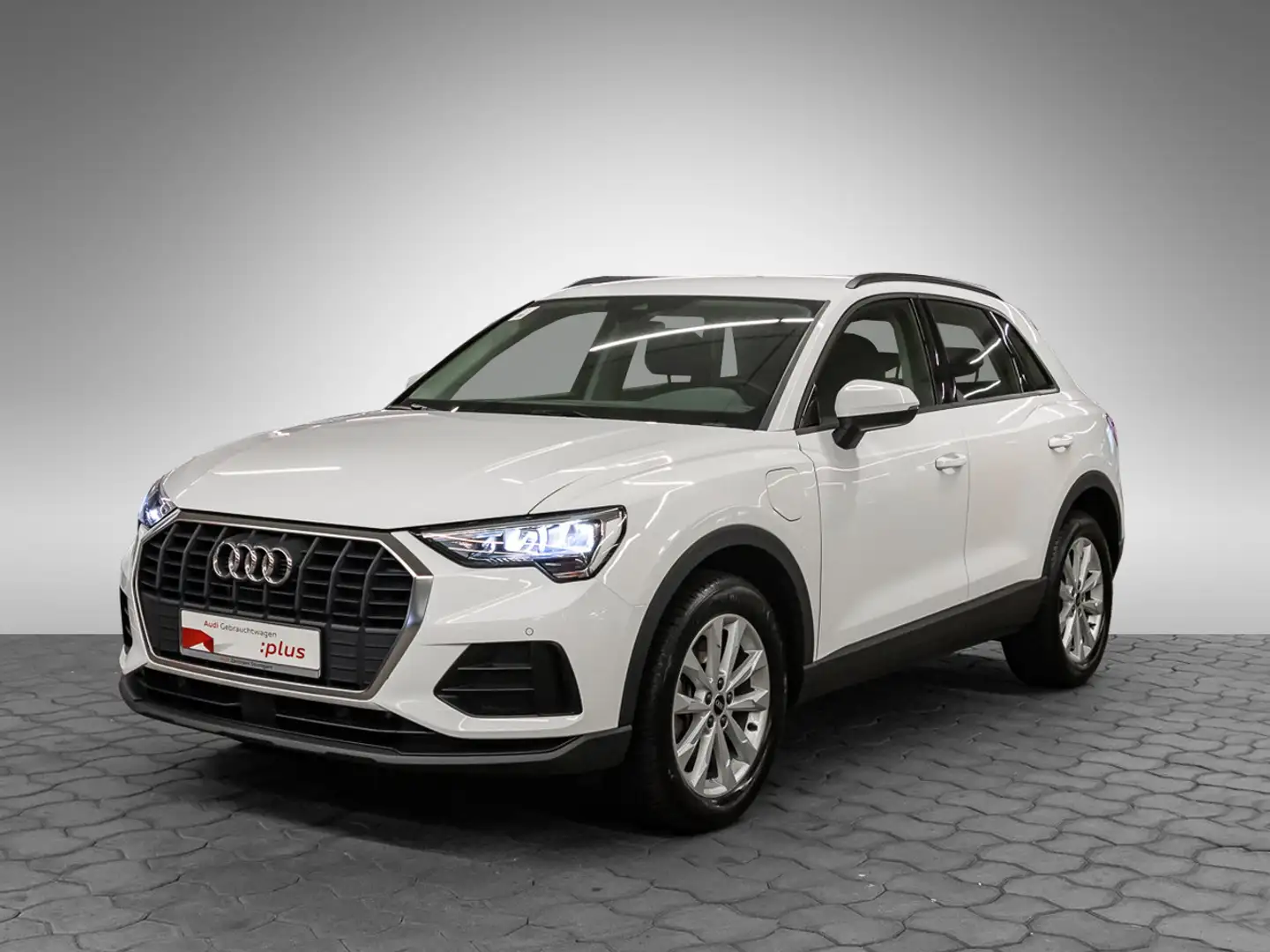 Audi Q3 45 TFSI e LED virtCo Sitzheiz. PDC+Kamera 18' Weiß - 2