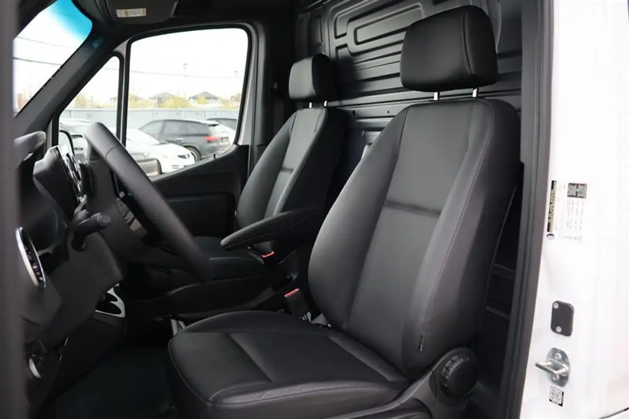 Mercedes-Benz Sprinter снимка Mercedes-Benz Sprinter