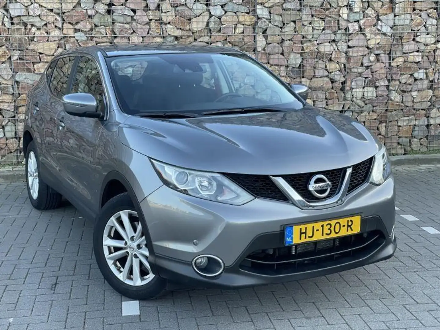 Nissan Qashqai 1.2 Acenta Automaat Grau - 2