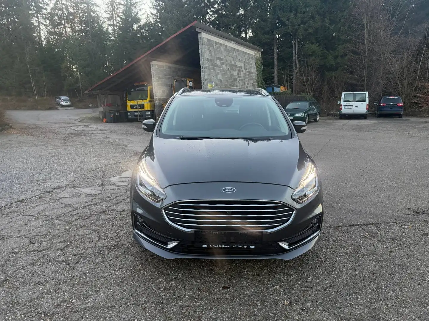 Ford S-Max Titanium, AHK, P57a bis 10/26, Winterpaket Grau - 2