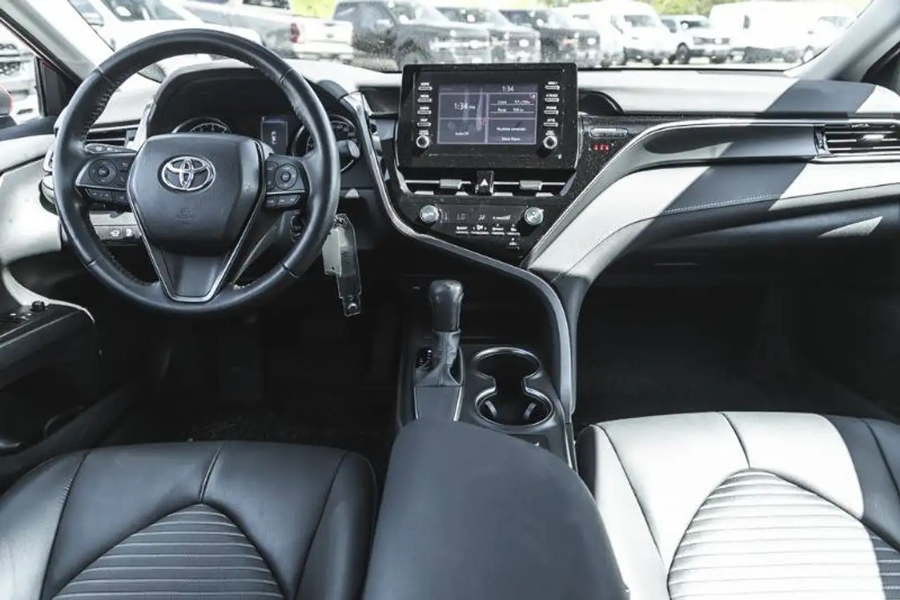 Toyota Camry снимка Toyota Camry