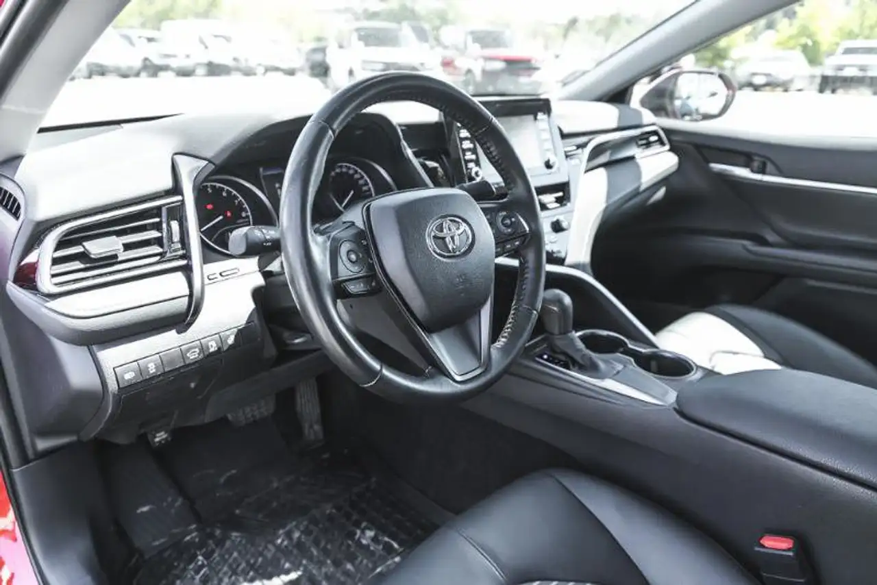 Toyota Camry снимка Toyota Camry