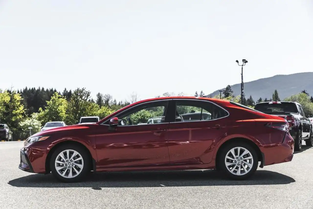 Toyota Camry снимка Toyota Camry