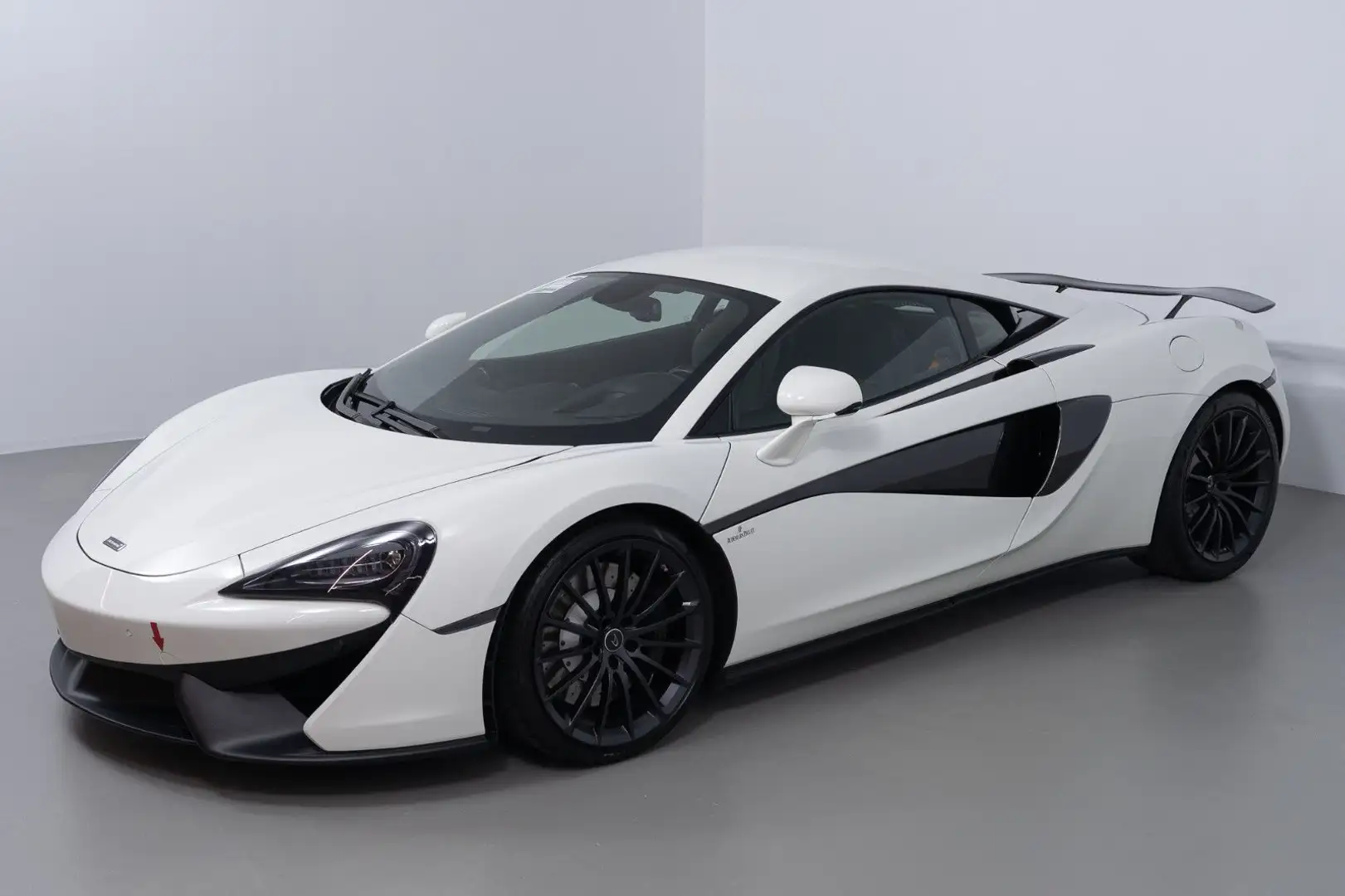 McLaren 540C Weiß - 1