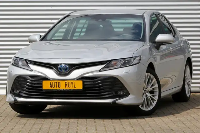Toyota Camry 2.5 Hybrid Dynamic