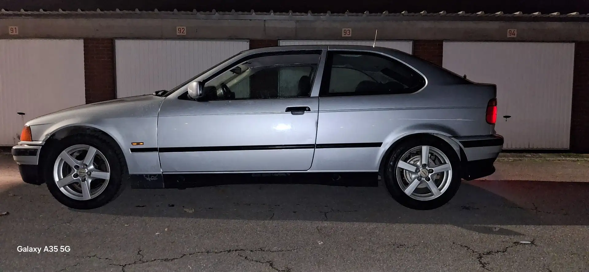 BMW 316 316i - 2