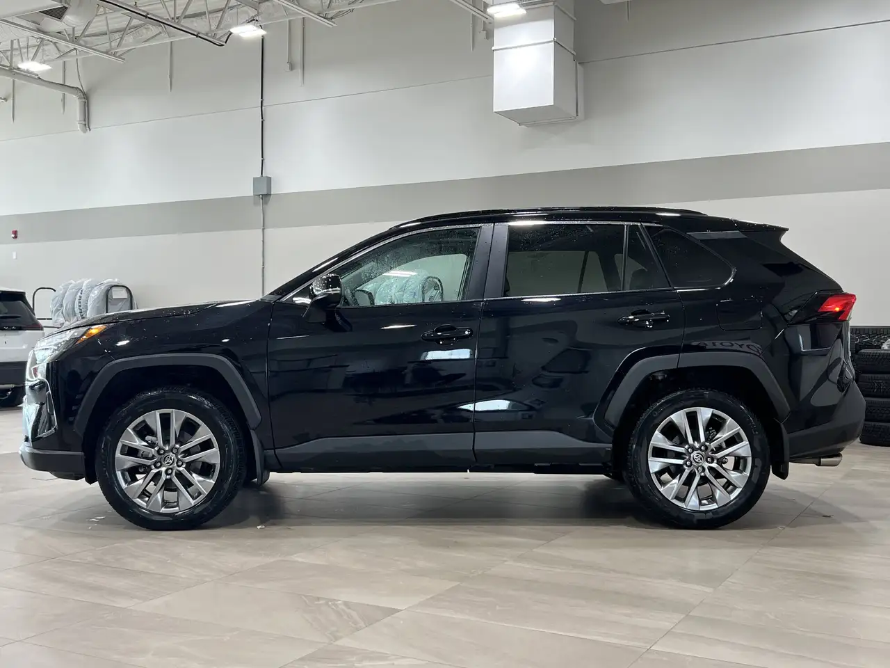 Toyota RAV 4 снимка Toyota RAV 4