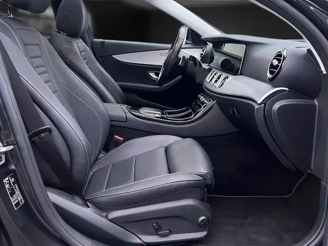 Mercedes-Benz 300 view 14