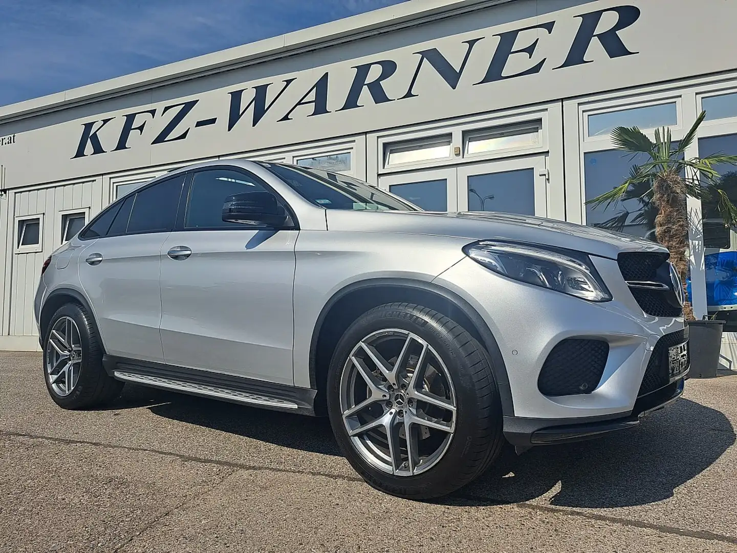 Mercedes-Benz GLE 350 d Coupé 4MATIC Aut. Silber - 1