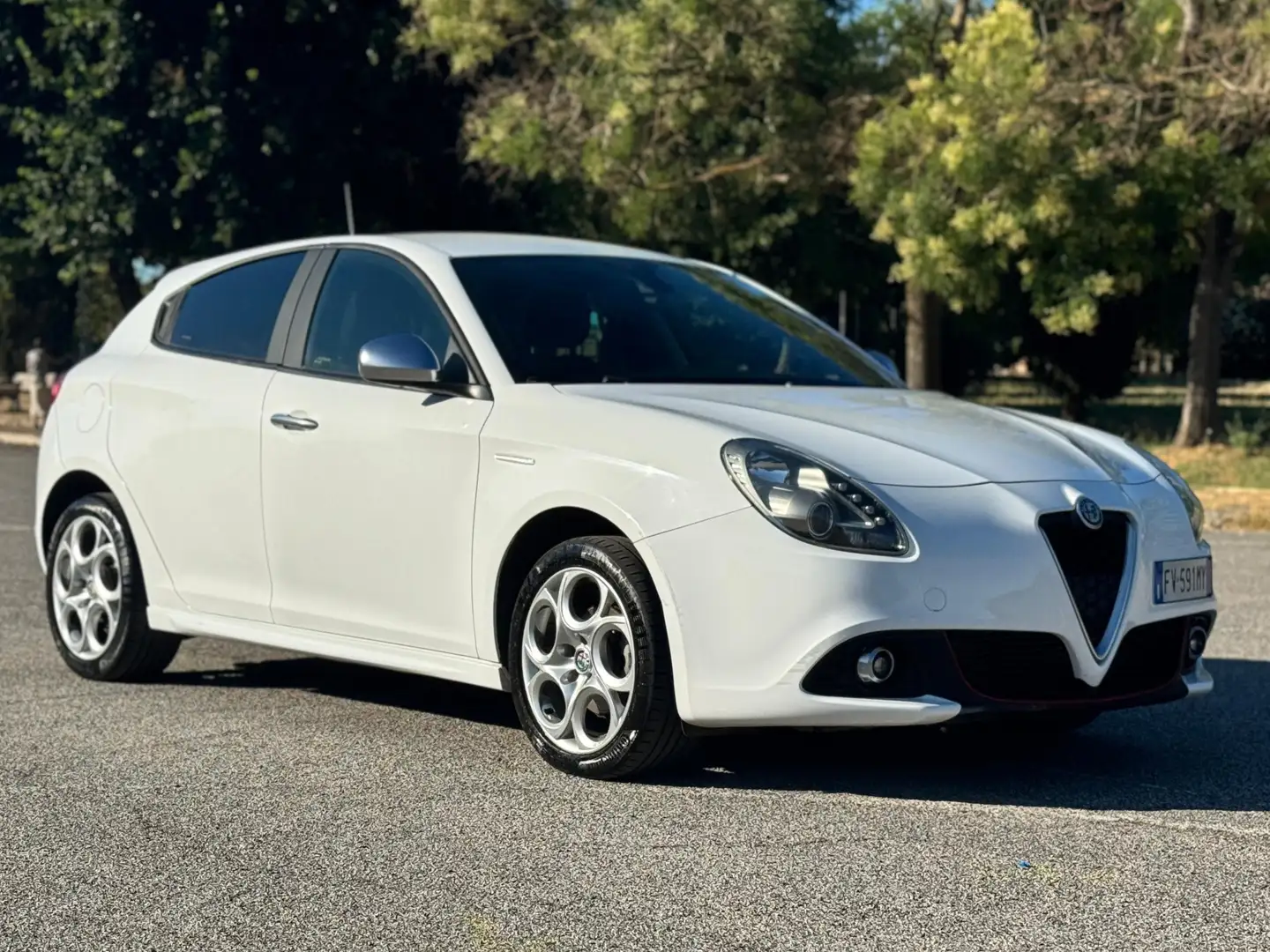 Alfa Romeo Giulietta 1.4 120CV Sport -NESSUN OBBLIGO DI FINANZIAMENTO- Wit - 1