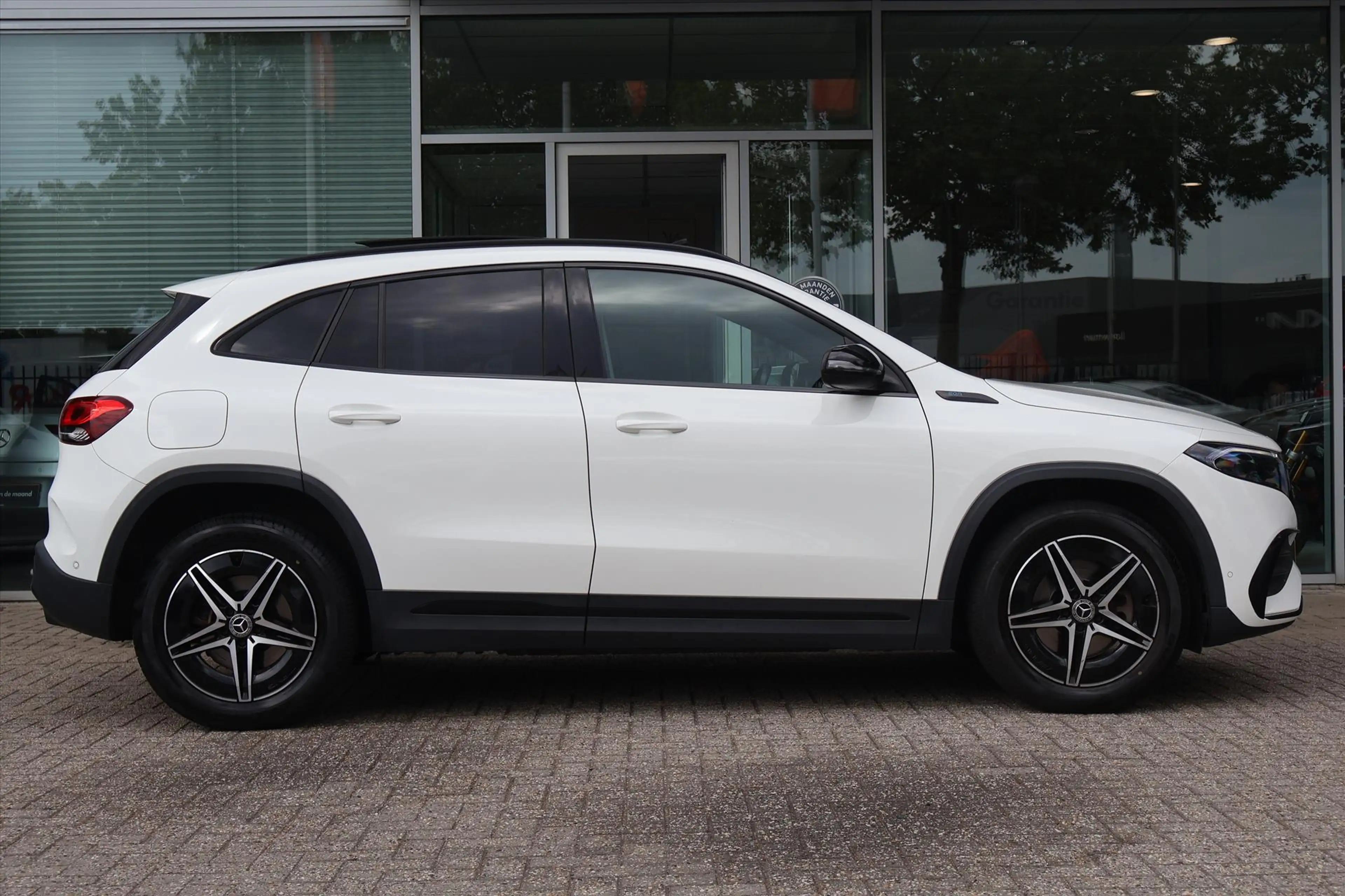 Mercedes-Benz EQA 250 AMG-Line SoH 97% I Camera I Navi I Stoelverwarming — photo 21