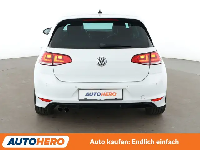 Volkswagen Golf view 5