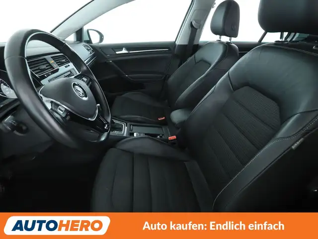 Volkswagen Golf view 10