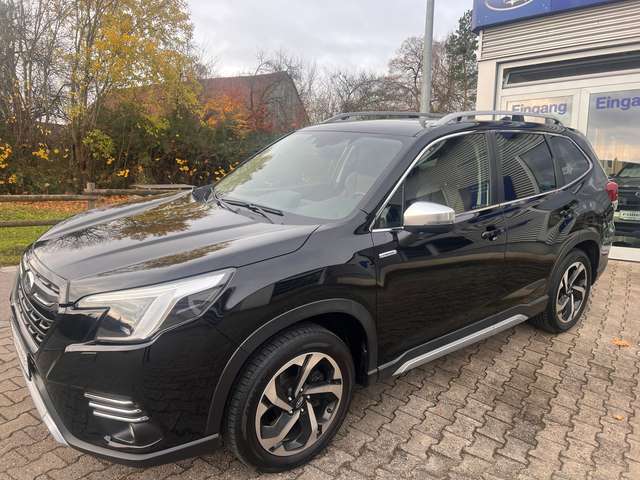 Imagine Subaru Forester Platinum Allrad, AHK