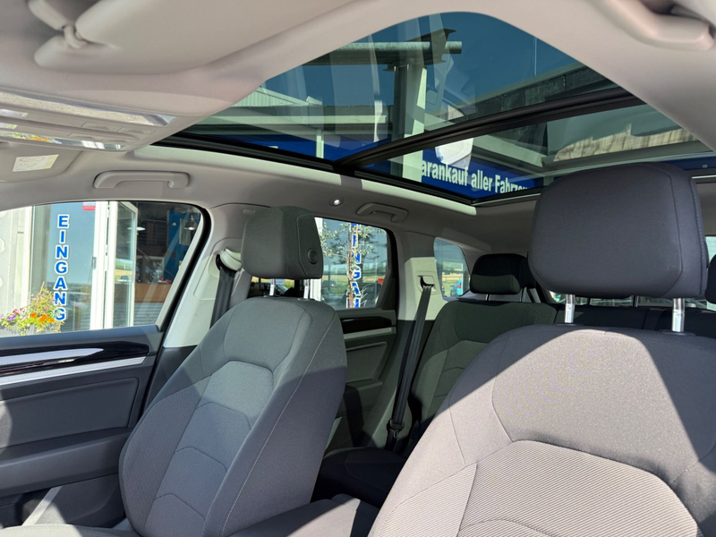 Volkswagen Touareg Basis 4Motion ECO Panorama ACC AHK — photo 14