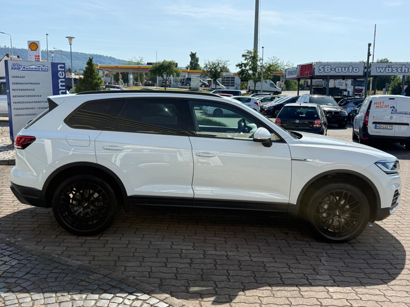 Volkswagen Touareg Basis 4Motion ECO Panorama ACC AHK — photo 4