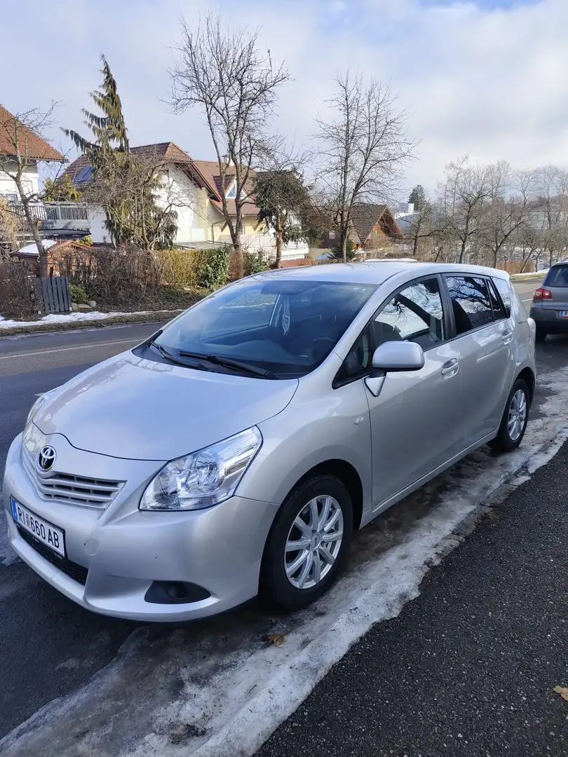 Toyota Verso Verso 2,0 D-4D 125 Comfort DPF Comfort - 1