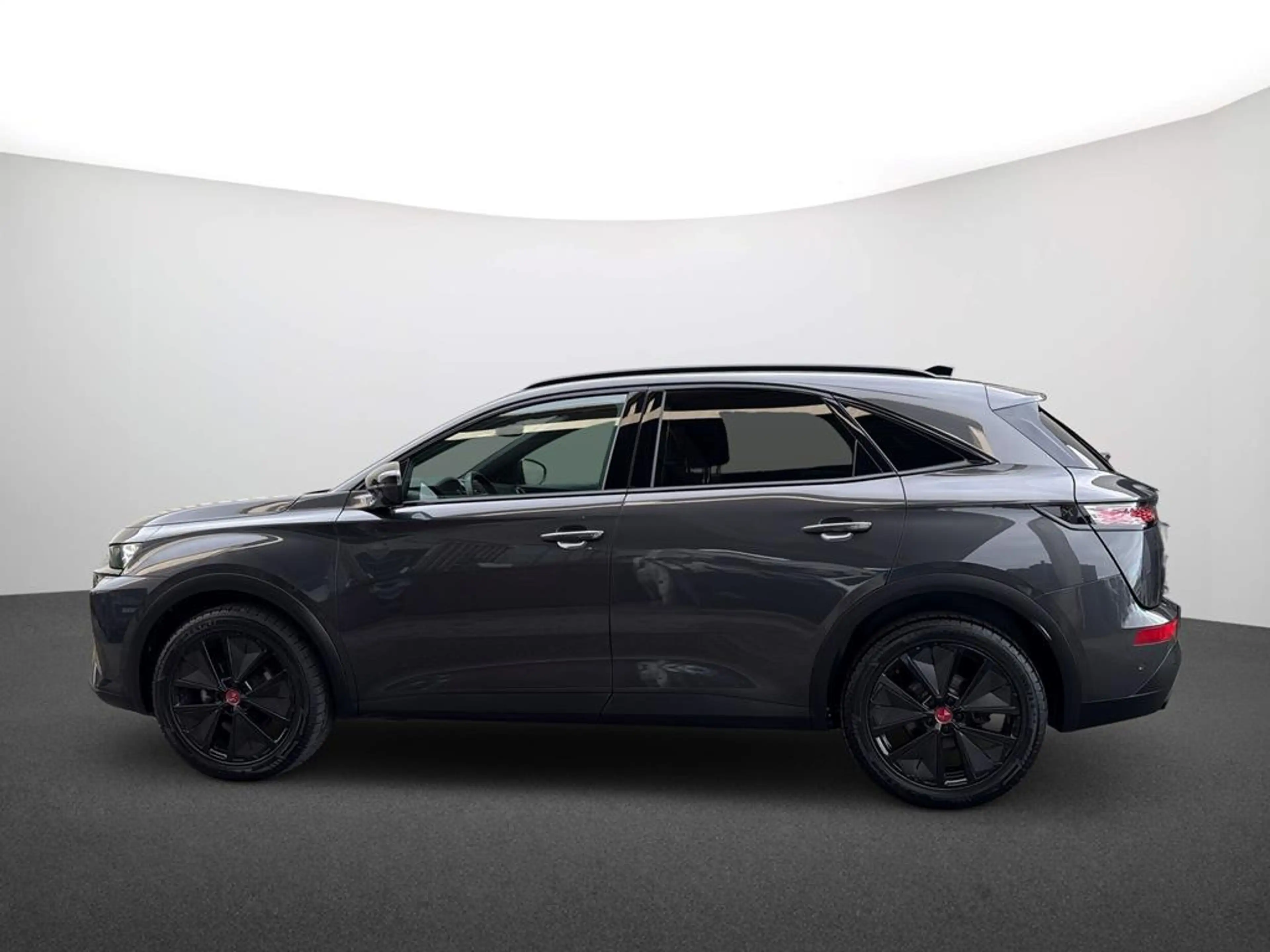 DS Automobiles DS 7 Crossback DS7 Performance Line + 130 HDi — photo 4