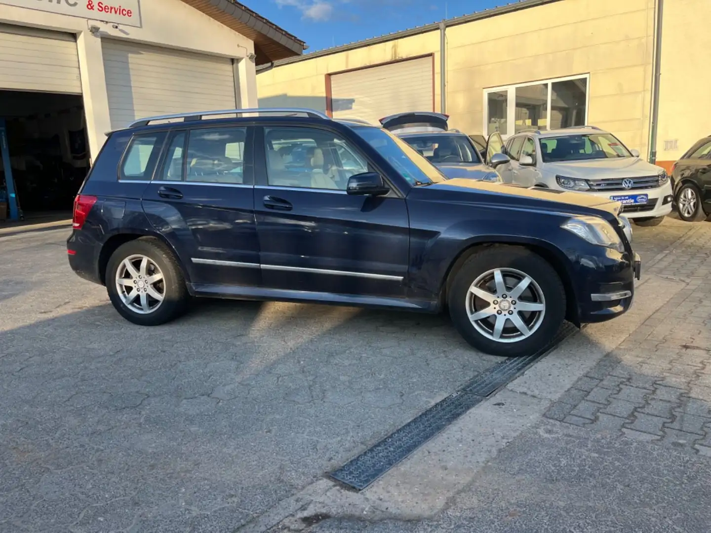 Mercedes-Benz GLK 350 CDI BlueEfficiency 4Matic-LEDER-NAVI-PAN plava - 2