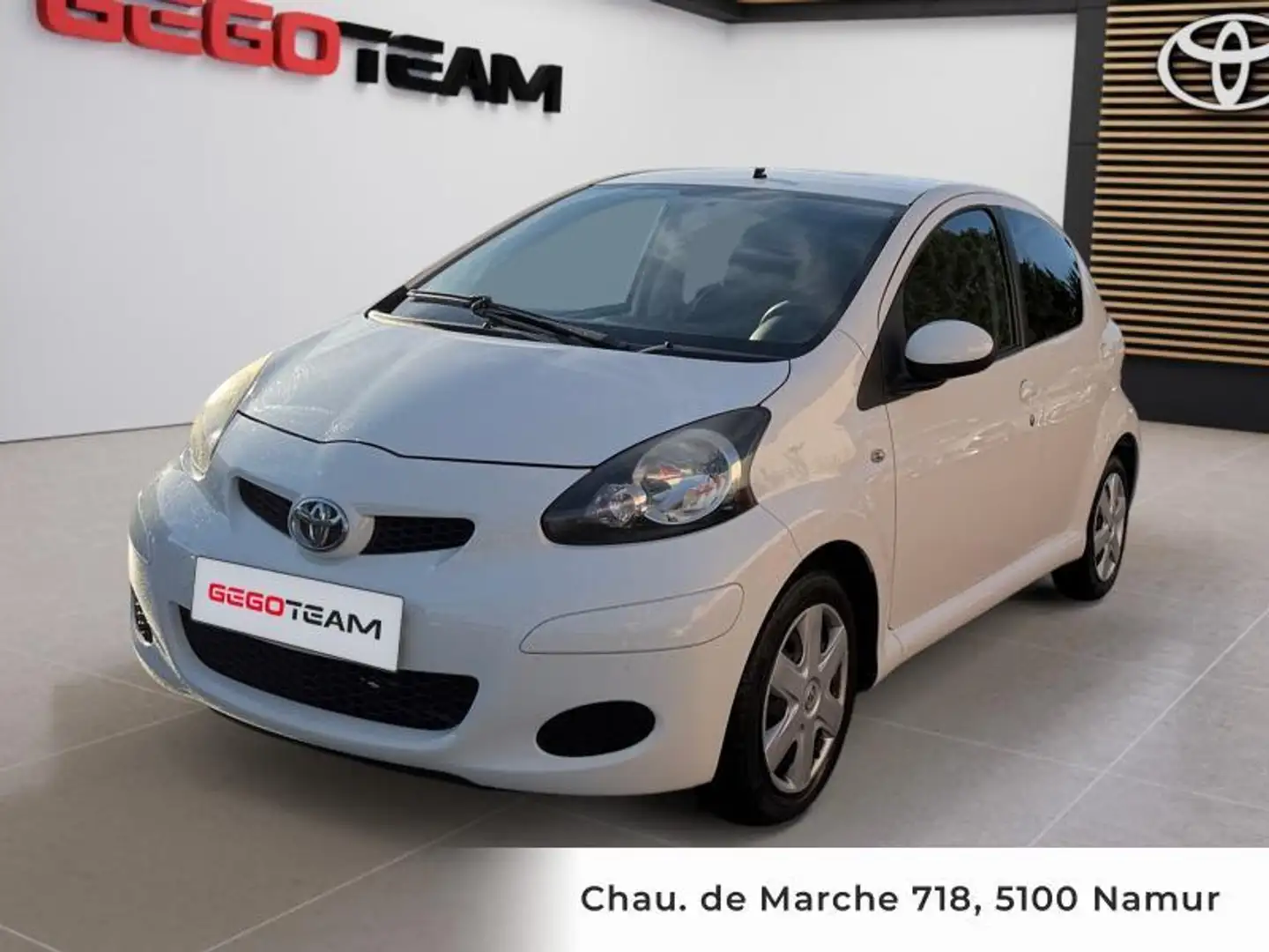 Toyota Aygo play Alb - 1