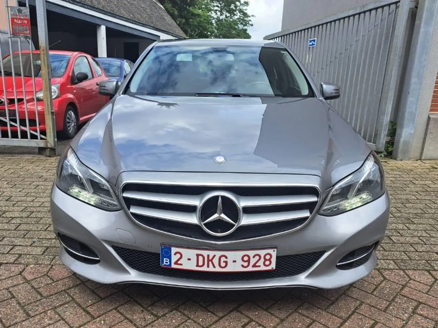 Mercedes-Benz E 220 BlueTEC Avantgarde TO Zénon 12 mois de garantie Gris - 2