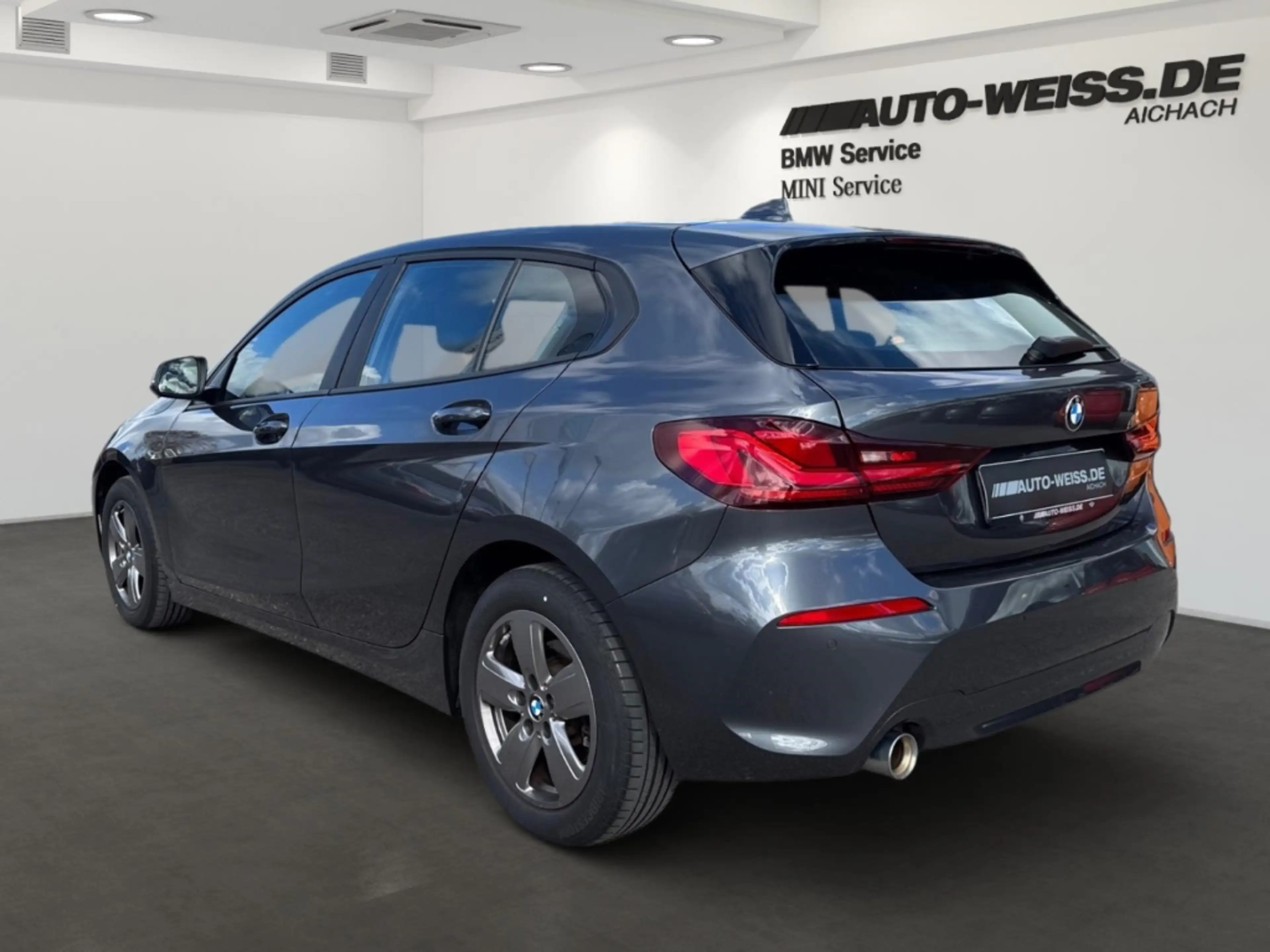BMW 118 iA +NAVI+LED+SHZ+PDC+MFL+WLAN+USB+BT+17ALU — photo 7