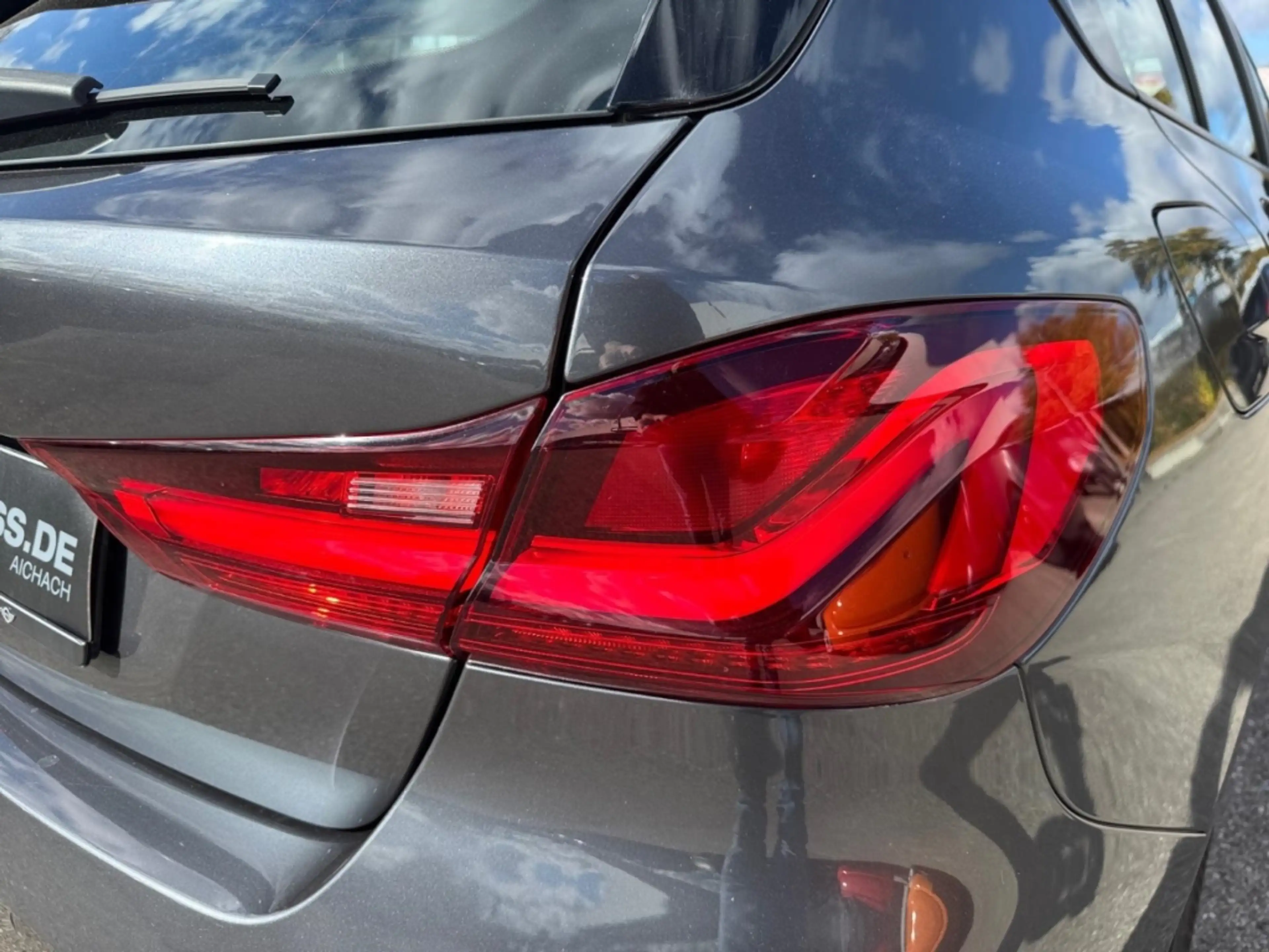 BMW 118 iA +NAVI+LED+SHZ+PDC+MFL+WLAN+USB+BT+17ALU — photo 11