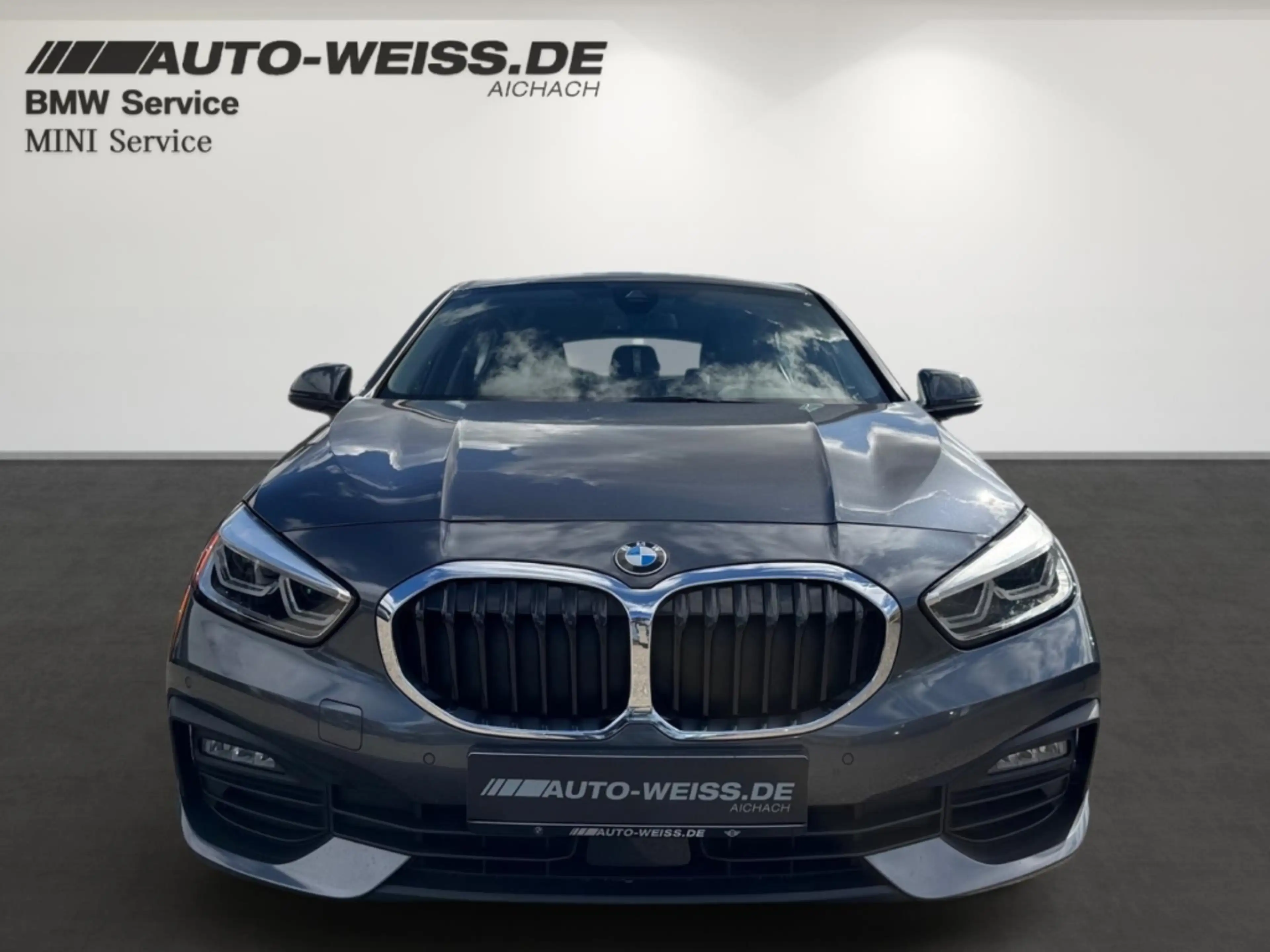 BMW 118 iA +NAVI+LED+SHZ+PDC+MFL+WLAN+USB+BT+17ALU — photo 2