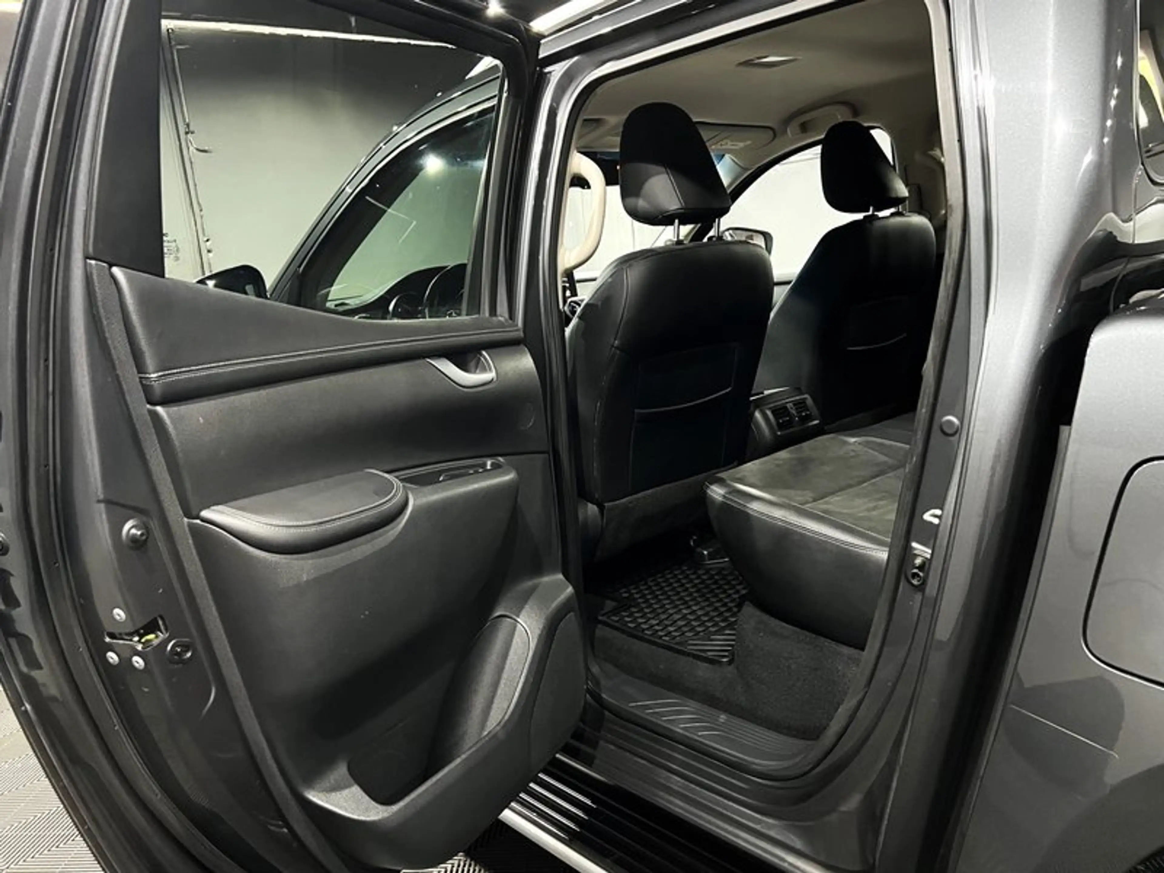 Mercedes-Benz X 250 d 4Matic Doppelkabine EDITION 360*KAMERA |LEDER|AH — photo 11