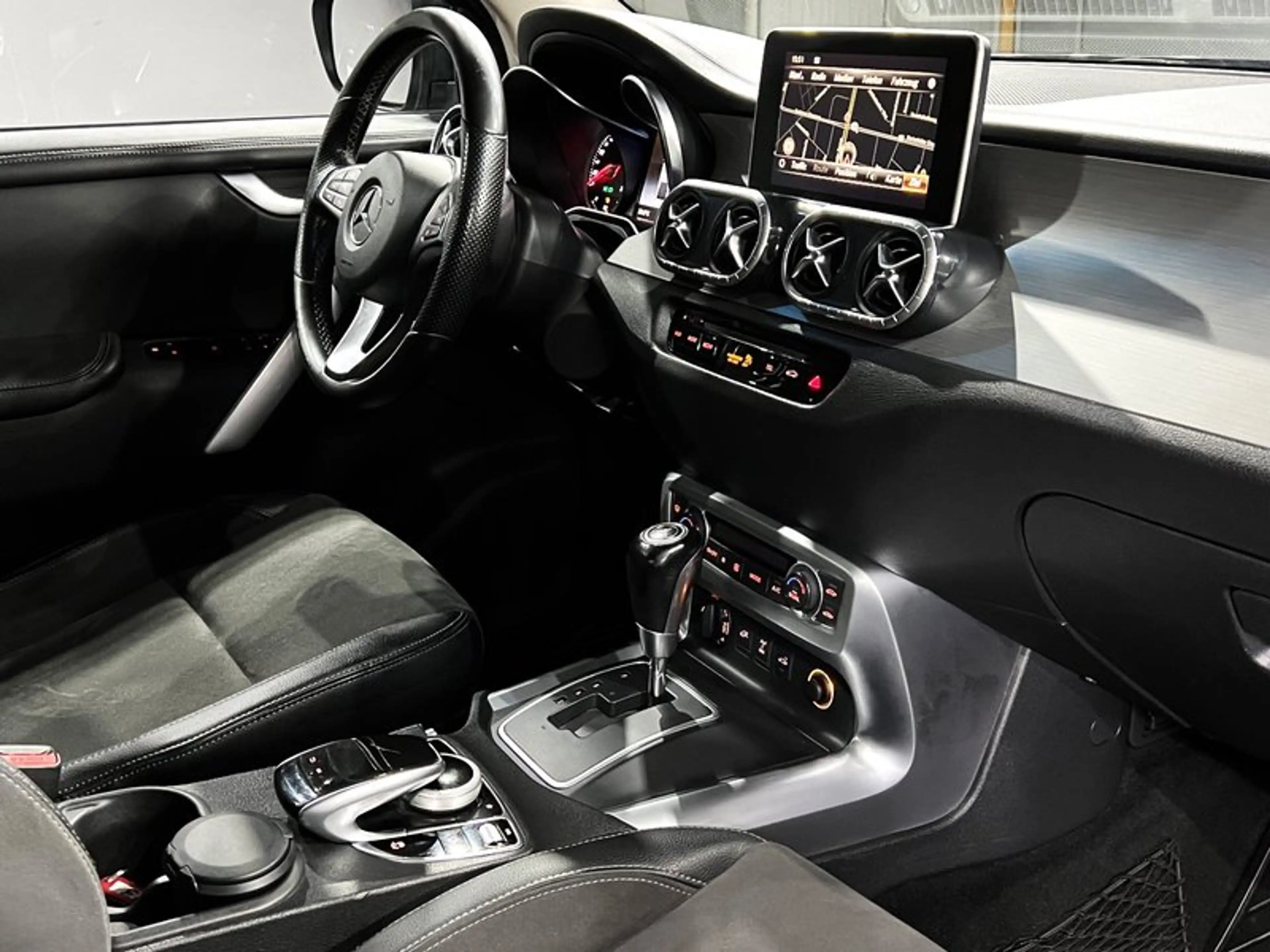 Mercedes-Benz X 250 d 4Matic Doppelkabine EDITION 360*KAMERA |LEDER|AH — photo 15