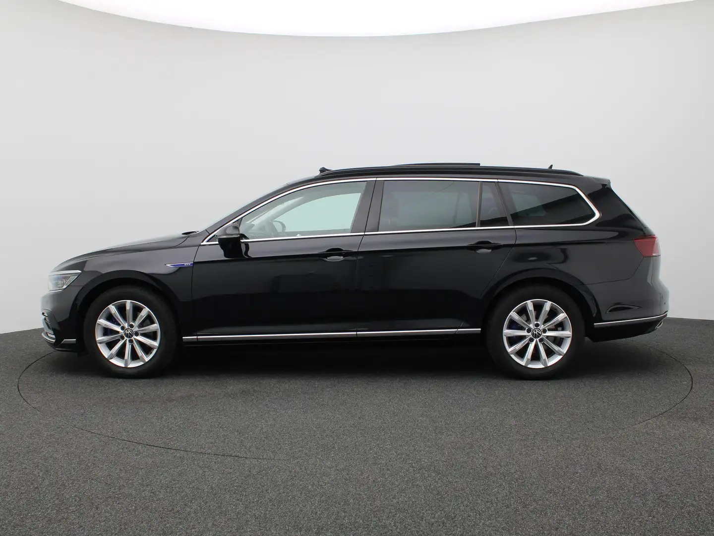 Volkswagen Passat Variant 1.4 TSI PHEV GTE Business 218PK DSG Pano-Schuifdak Noir - 2